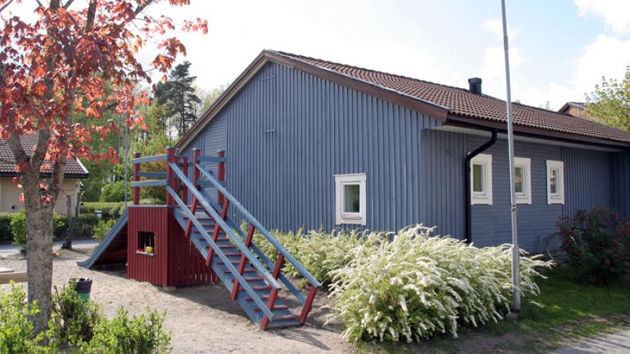 Tvättstuga och samvarolokal finns på alla gårdar. Här Gnejsgången.