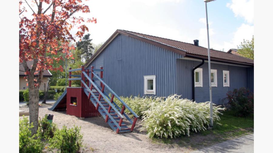 Tvättstuga och samvarolokal finns på alla gårdar. Här Gnejsgången.